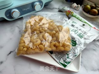 香肠芝士通心粉的做法步骤：1