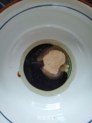 鲜虾榨菜汤面的做法步骤：3