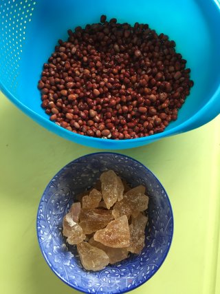 自制冰糖蜜豆的做法步骤：1