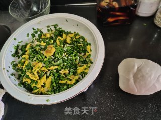韭菜盒子的做法步骤：2