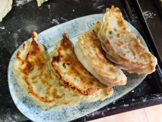 韭菜盒子的做法步骤：7