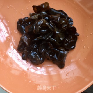 黄瓜拌木耳的做法步骤：4