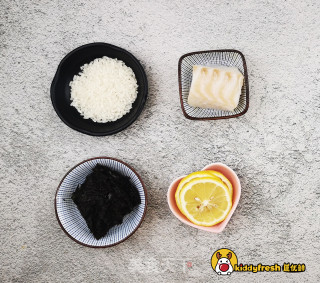 紫菜鱼片粥的做法步骤：1