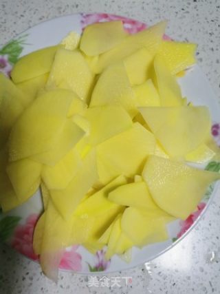 滕州辣子鸡的做法步骤：2