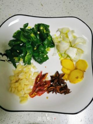 滕州辣子鸡的做法步骤：3