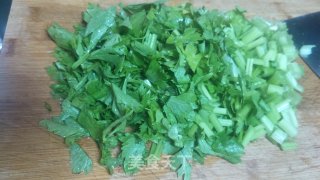 芹菜炒鸡蛋的做法步骤：3