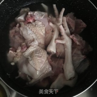 霸王花煲鸡汤的做法步骤：2