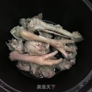 霸王花煲鸡汤的做法步骤：4