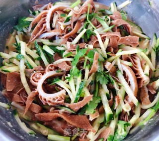 黄瓜凉拌牛百叶#食物边角料做大餐#的做法步骤：10