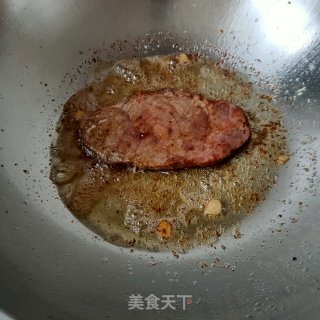 黑椒牛排的做法步骤：2