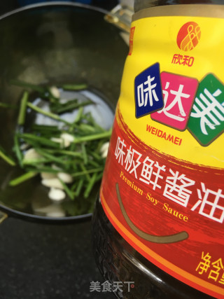 青蒜拌排骨的做法步骤：4