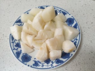 冰糖梨苹果桑葚汁的做法步骤：4