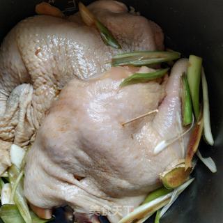 家常卤鸡边腿的做法步骤：3