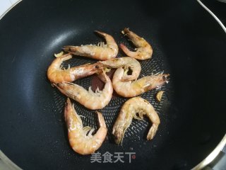 鲜虾粉皮汤的做法步骤：4
