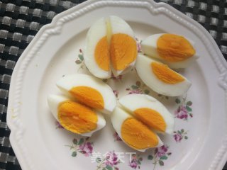 紫甘蓝苦菊鸡蛋沙拉的做法步骤：2