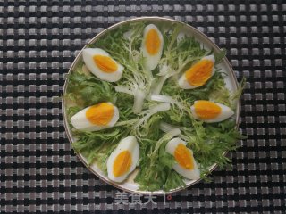 紫甘蓝苦菊鸡蛋沙拉的做法步骤：5