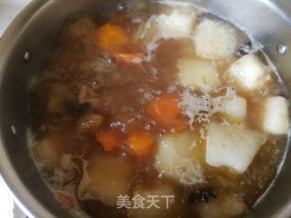 胡萝卜冬瓜炖猪颈骨的做法步骤：14