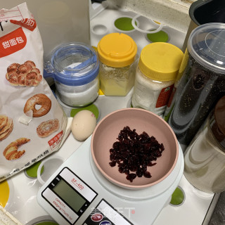 蔓越莓干餐包的做法步骤：1