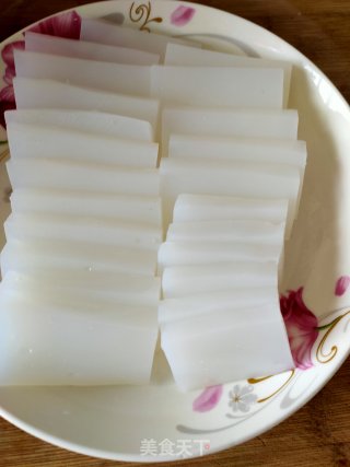 凉拌凉粉的做法步骤：1