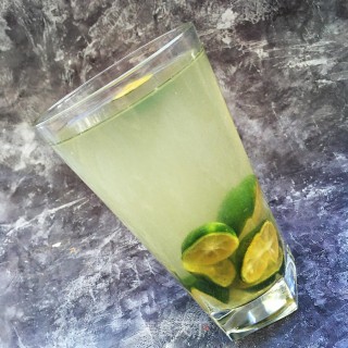 小青柠蜂蜜饮的做法步骤：5