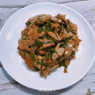 韭菜炒猪肝的做法步骤：7