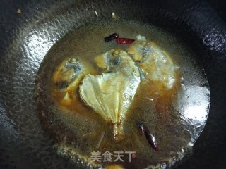 红烧东海小鲳鱼的做法步骤：7