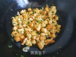 鸡蛋炒豆腐的做法步骤：11