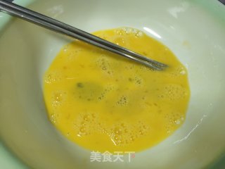 意式腊肠洋葱包的做法步骤：1