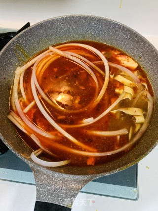麻辣蟹肉土豆粉的做法步骤：6