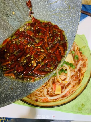 麻辣蟹肉土豆粉的做法步骤：12