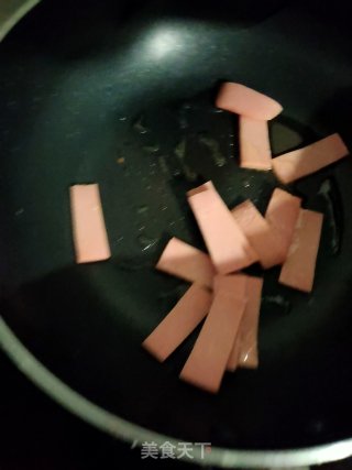 炒面条的做法步骤：1