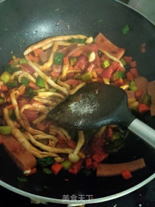 炒面条的做法步骤：3