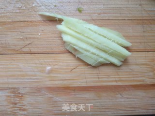 青椒炒腐竹的做法步骤：3
