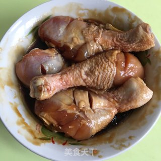 酱香鸡腿的做法步骤：2