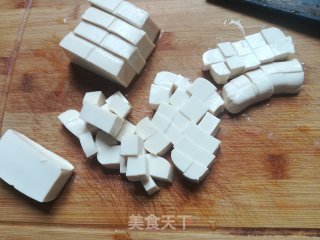 麻婆豆腐的做法步骤：1