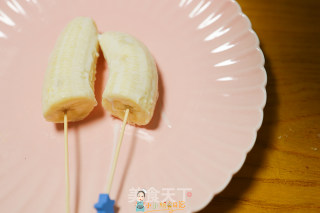 9个月以上辅食香蕉冰棒的做法步骤：1