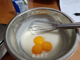 冰酪戚风蛋糕的做法步骤：1