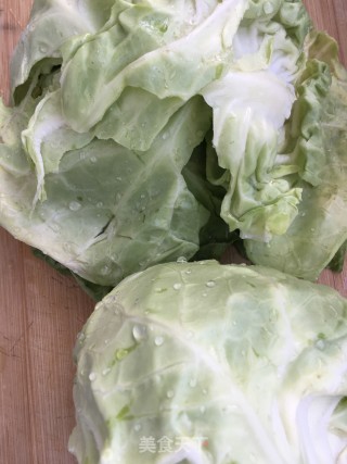 包菜拌鸡丝的做法步骤：1