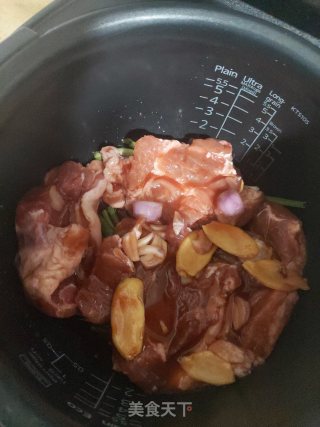 电饭煲叉烧肉的做法步骤：6