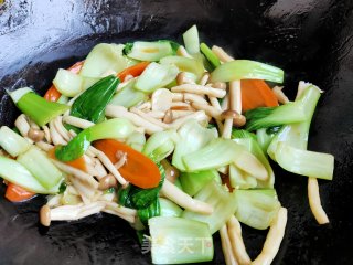 蟹味菇炒油菜的做法步骤：12