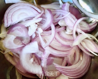 洋葱爆炒牛百叶#食物边角料做大餐#的做法步骤：5