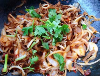 洋葱爆炒牛百叶#食物边角料做大餐#的做法步骤：10
