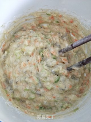 蔬菜虾饼的做法步骤：4