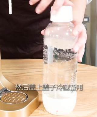 夏日冰饮丨桃气泡泡的做法步骤：3