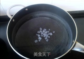 百香果团子凉粉的做法步骤：1
