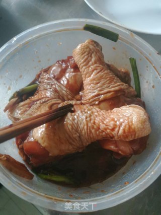 红烧鸡腿的做法步骤：2