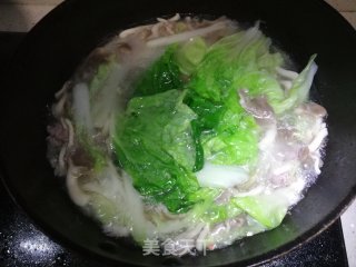 凤尾菇白菜瘦肉汤的做法步骤：6