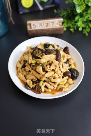 香菇炒鸡肉的做法步骤：9