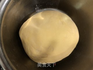 黄金馒头的做法步骤：3