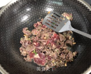 双笋牛肉的做法步骤：5